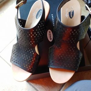 Dr. Scholls Open Toe Black Wedges Size 7.5